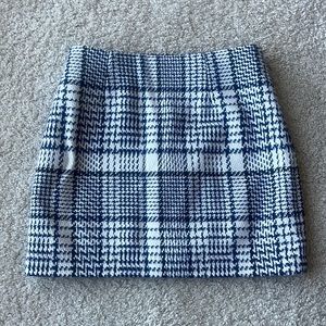 H&M mini skirt size 6 Brand New!!!!